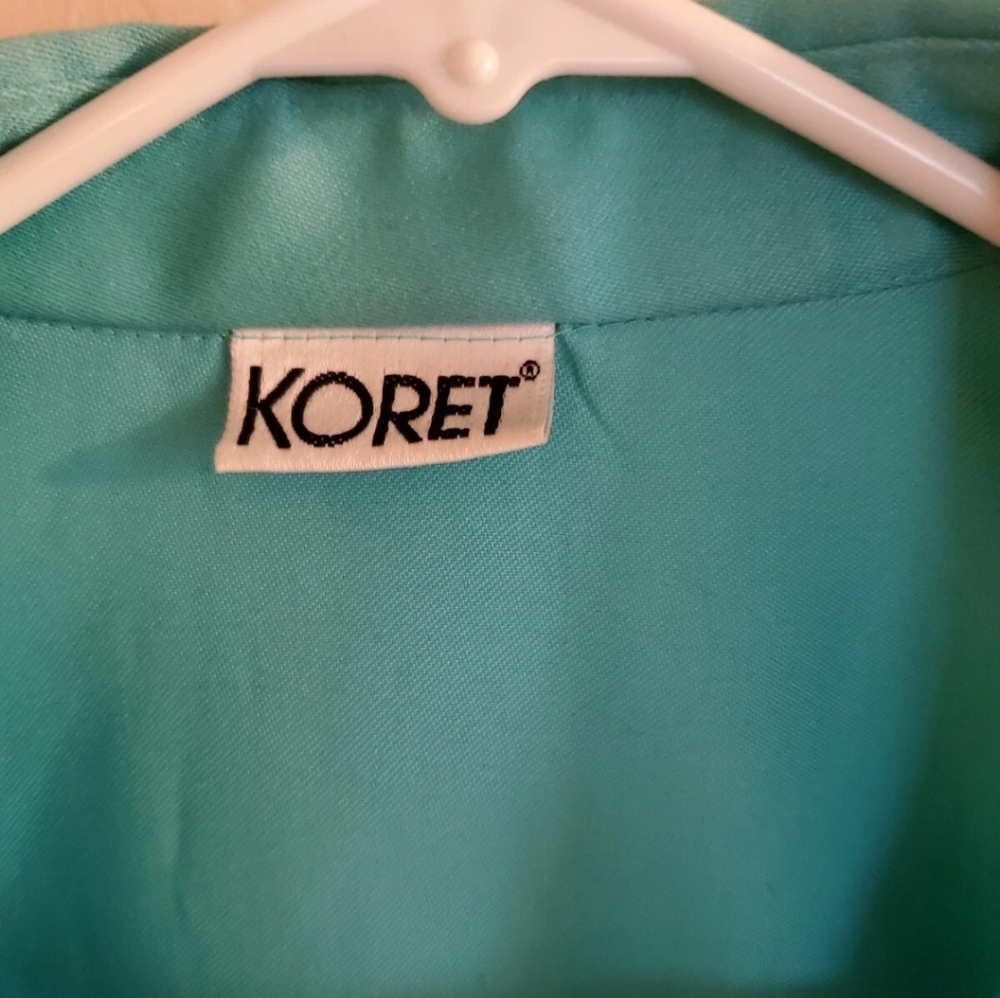Aqua Ladies Windbreaker. S MED - Picture 2 of 8